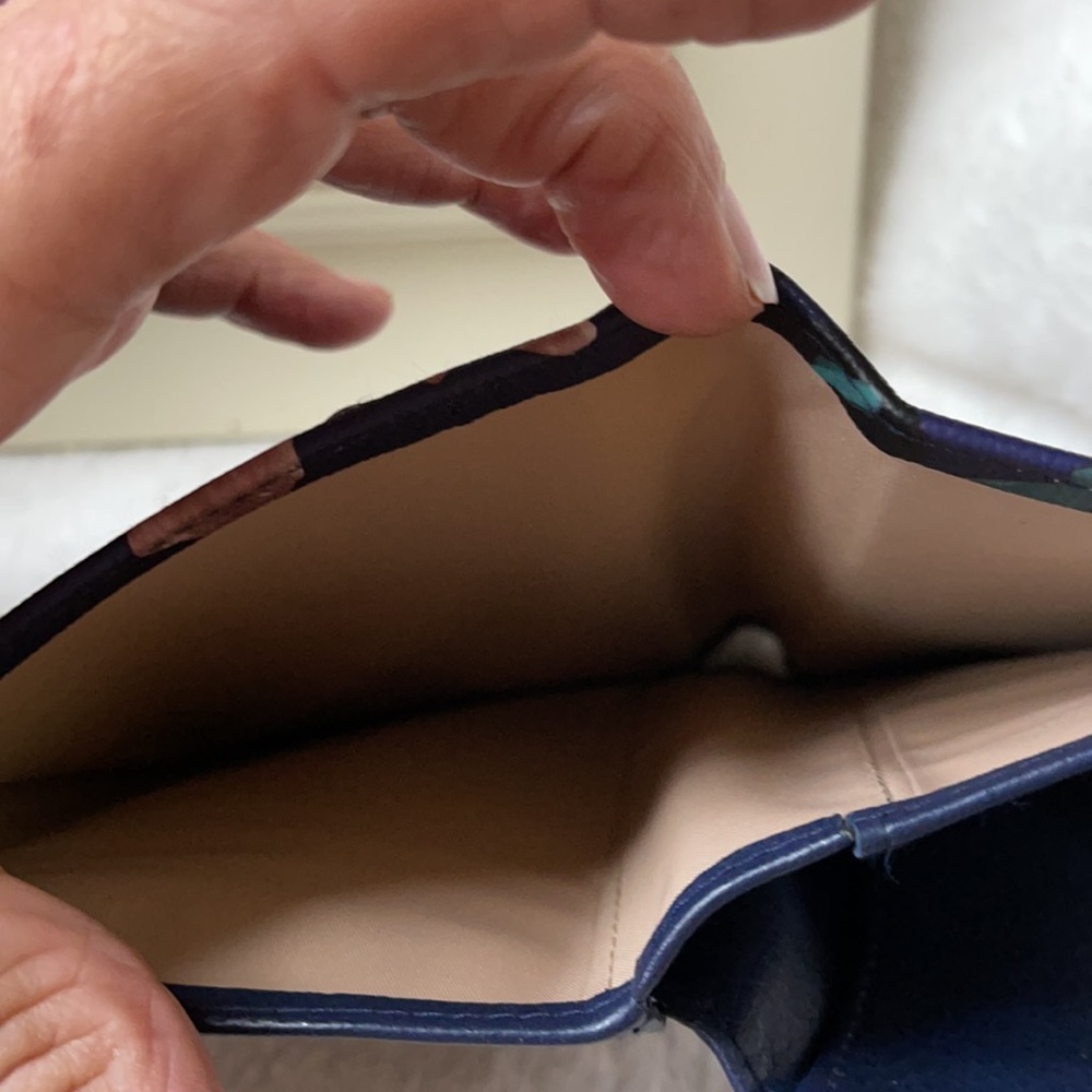 Wallet - Picture 6 of 7